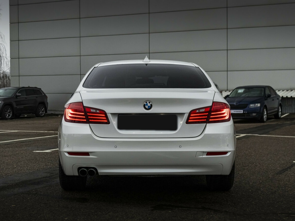 BMW 5 серии с пробегом — 2015 год. Фото: #6
