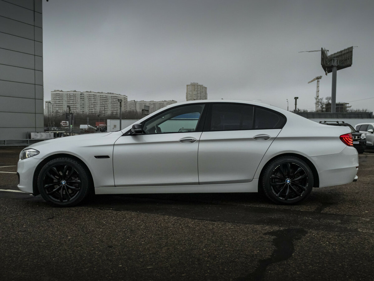 BMW 5 серии с пробегом — 2015 год. Фото: #8
