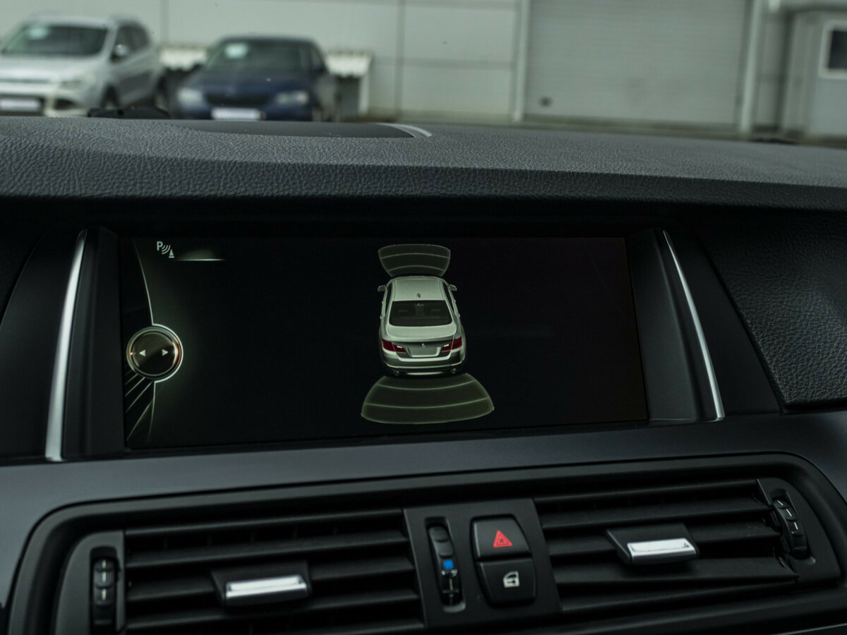 BMW 5 серии с пробегом — 2015 год. Фото: #14