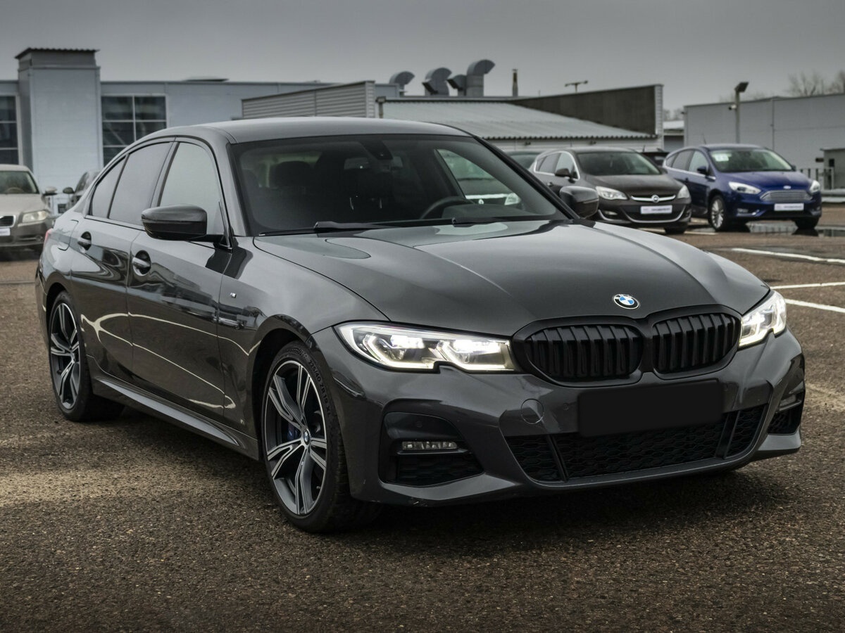 BMW 3 серии с пробегом — 2019 год. Фото: #3