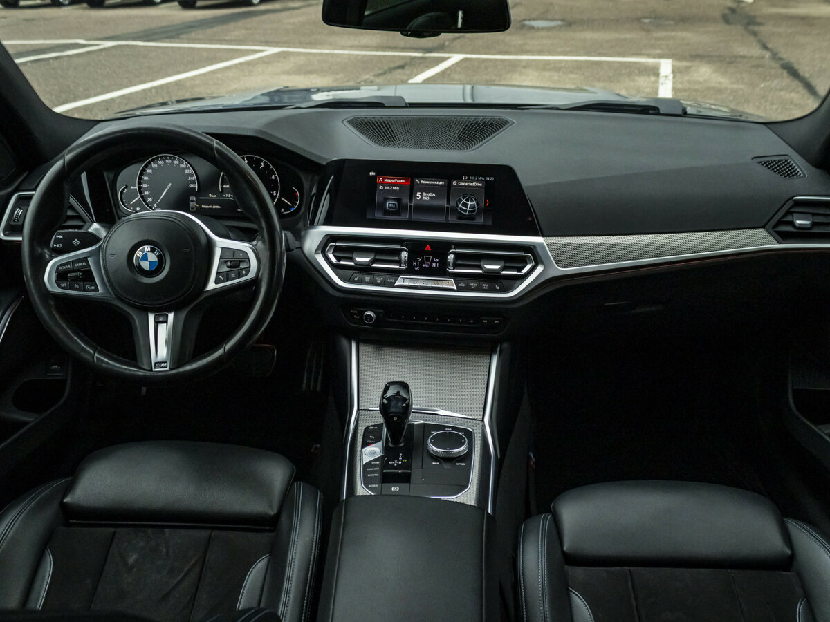 BMW 3 серии с пробегом — 2019 год. Фото: #12