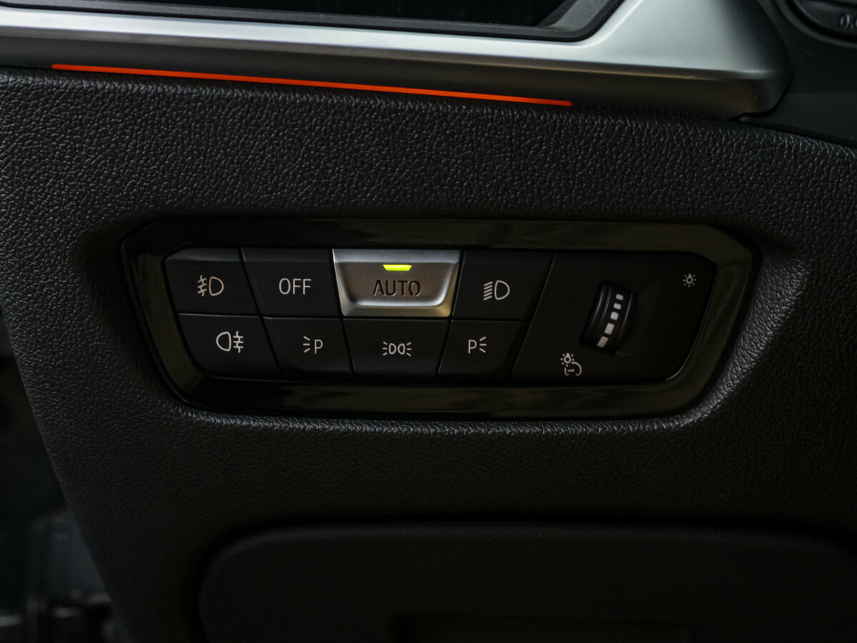 BMW 3 серии с пробегом — 2019 год. Фото: #17