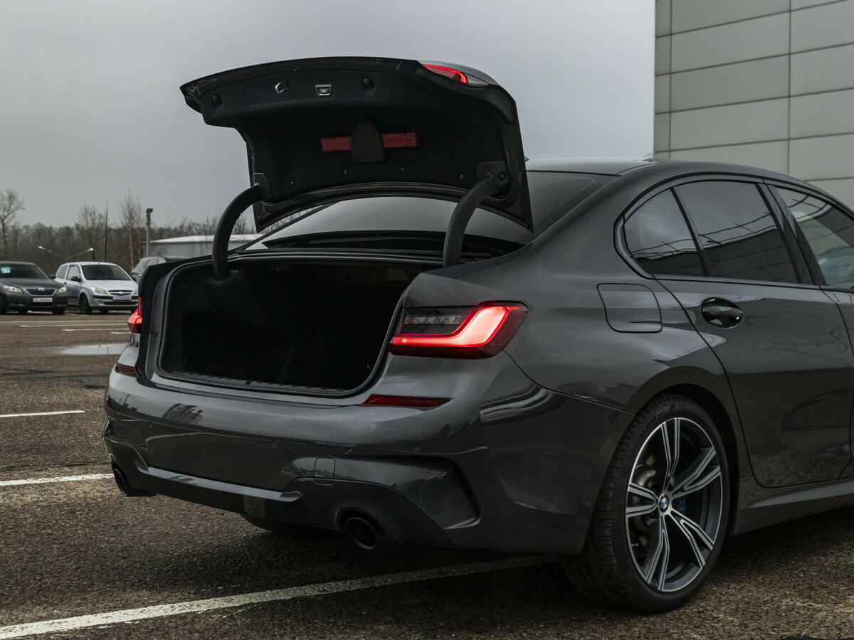 BMW 3 серии с пробегом — 2019 год. Фото: #19