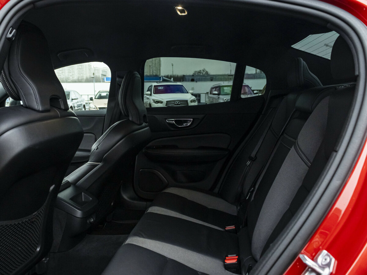 Volvo S60 с пробегом — 2019 год. Фото: #14
