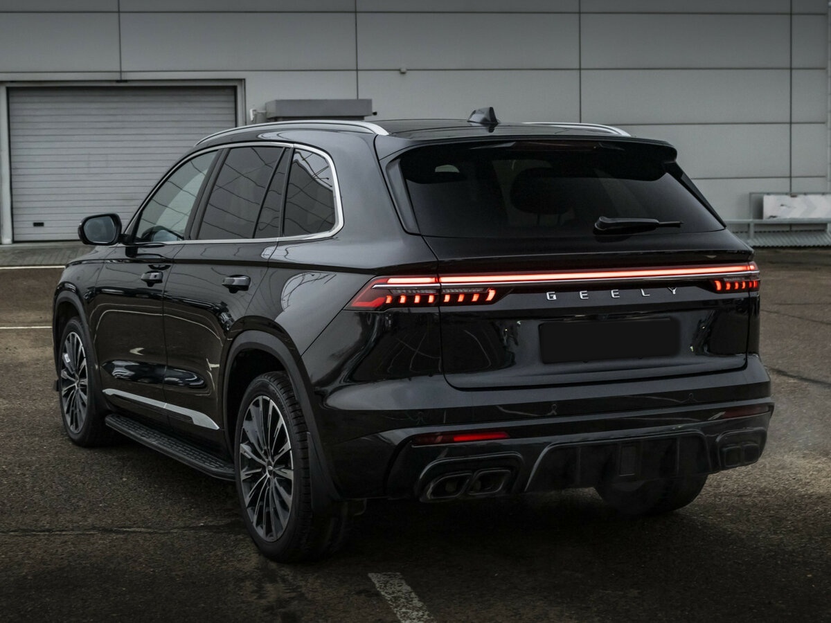 Geely Monjaro с пробегом — 2025 год. Фото: #6