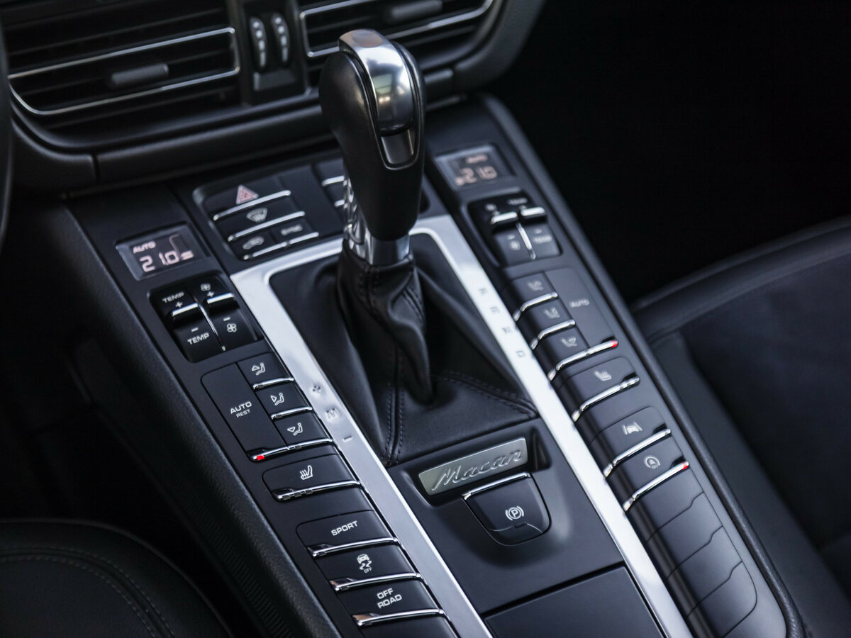 Porsche Macan с пробегом — 2021 год. Фото: #18