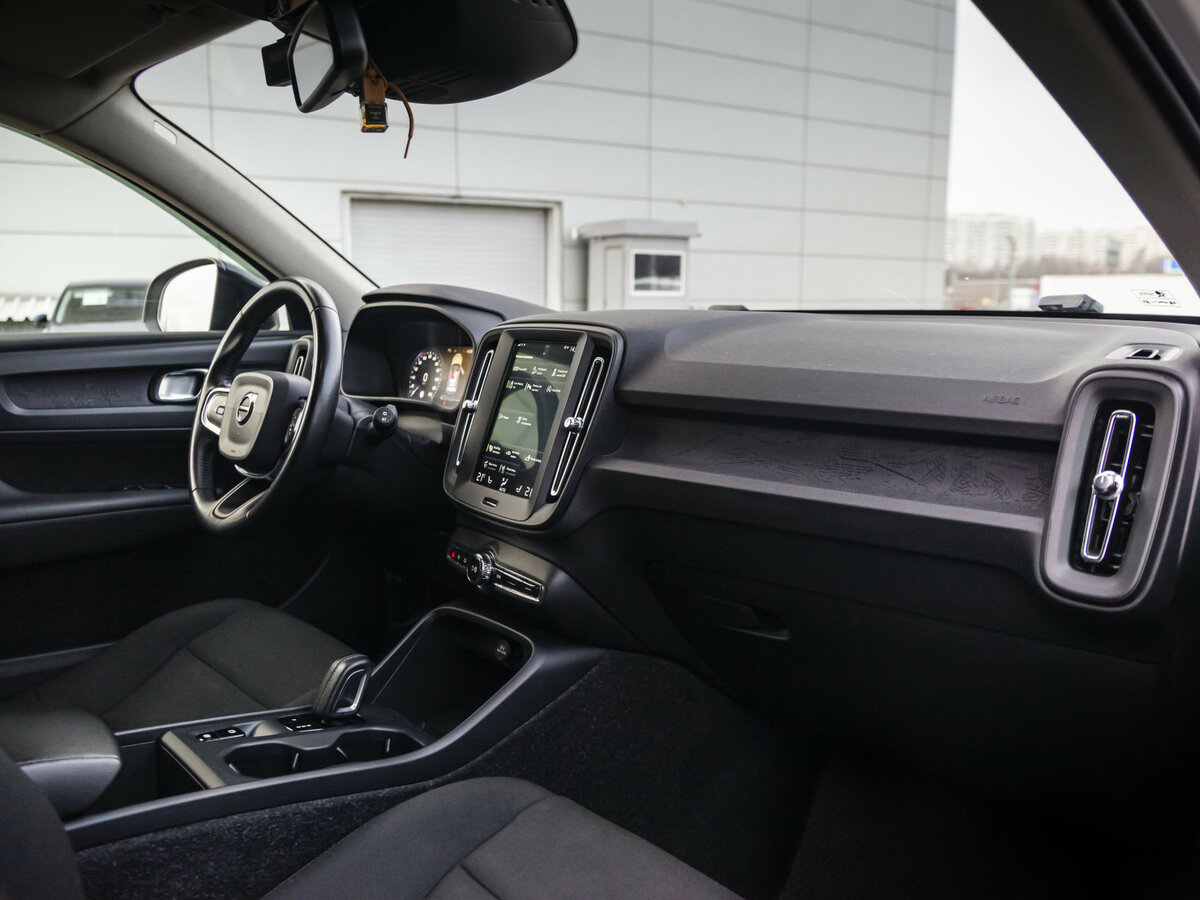 Volvo XC40 с пробегом — 2019 год. Фото: #10