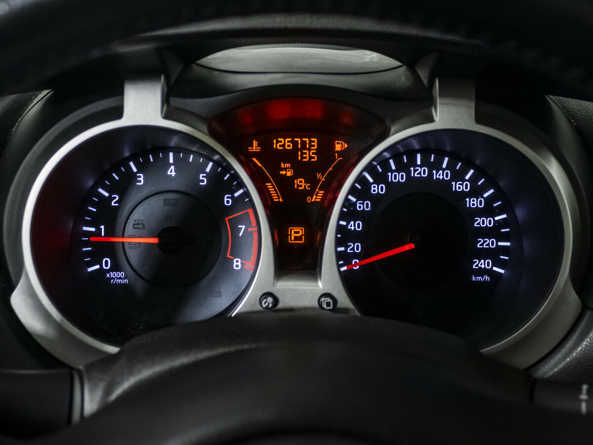 Nissan Juke с пробегом — 2012 год. Фото: #10