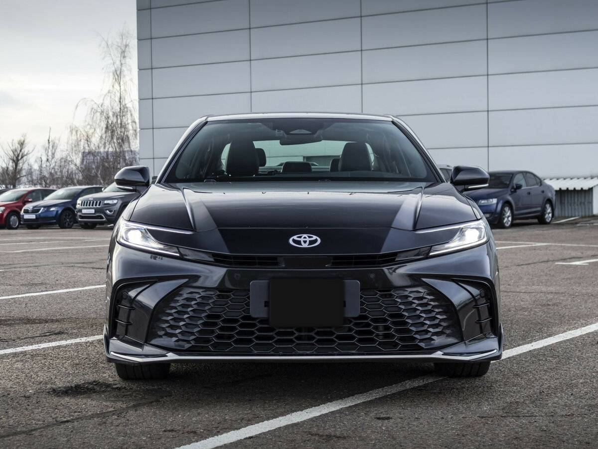 Toyota Camry с пробегом — 2024 год. Фото: #1