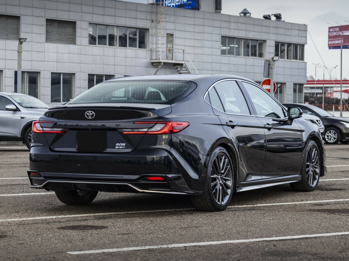 Toyota Camry с пробегом — 2024 год. Фото: #4