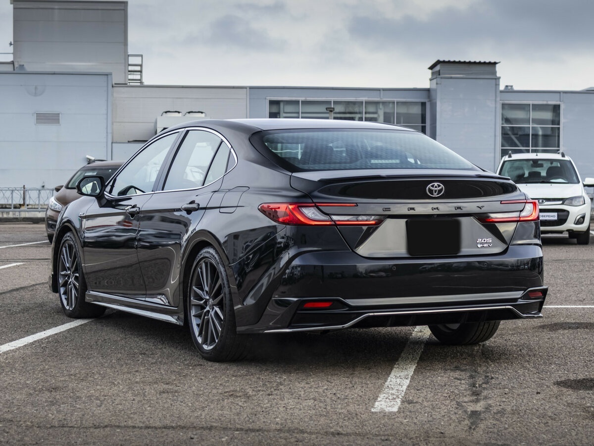 Toyota Camry с пробегом — 2024 год. Фото: #6