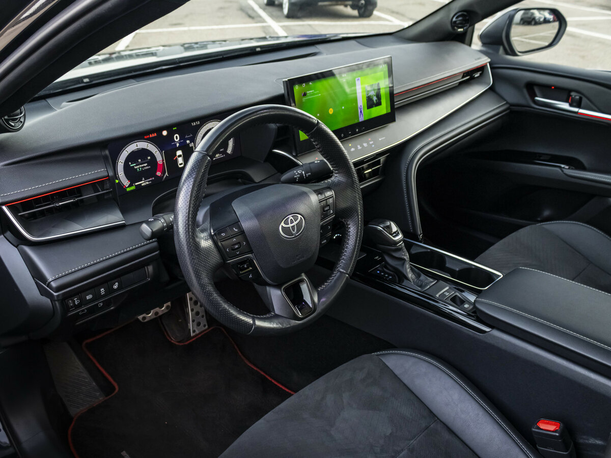 Toyota Camry с пробегом — 2024 год. Фото: #10