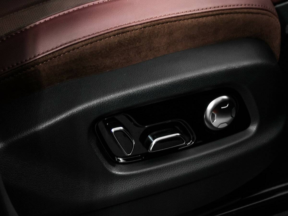 Hongqi E-HS9 с пробегом — 2021 год. Фото: #22