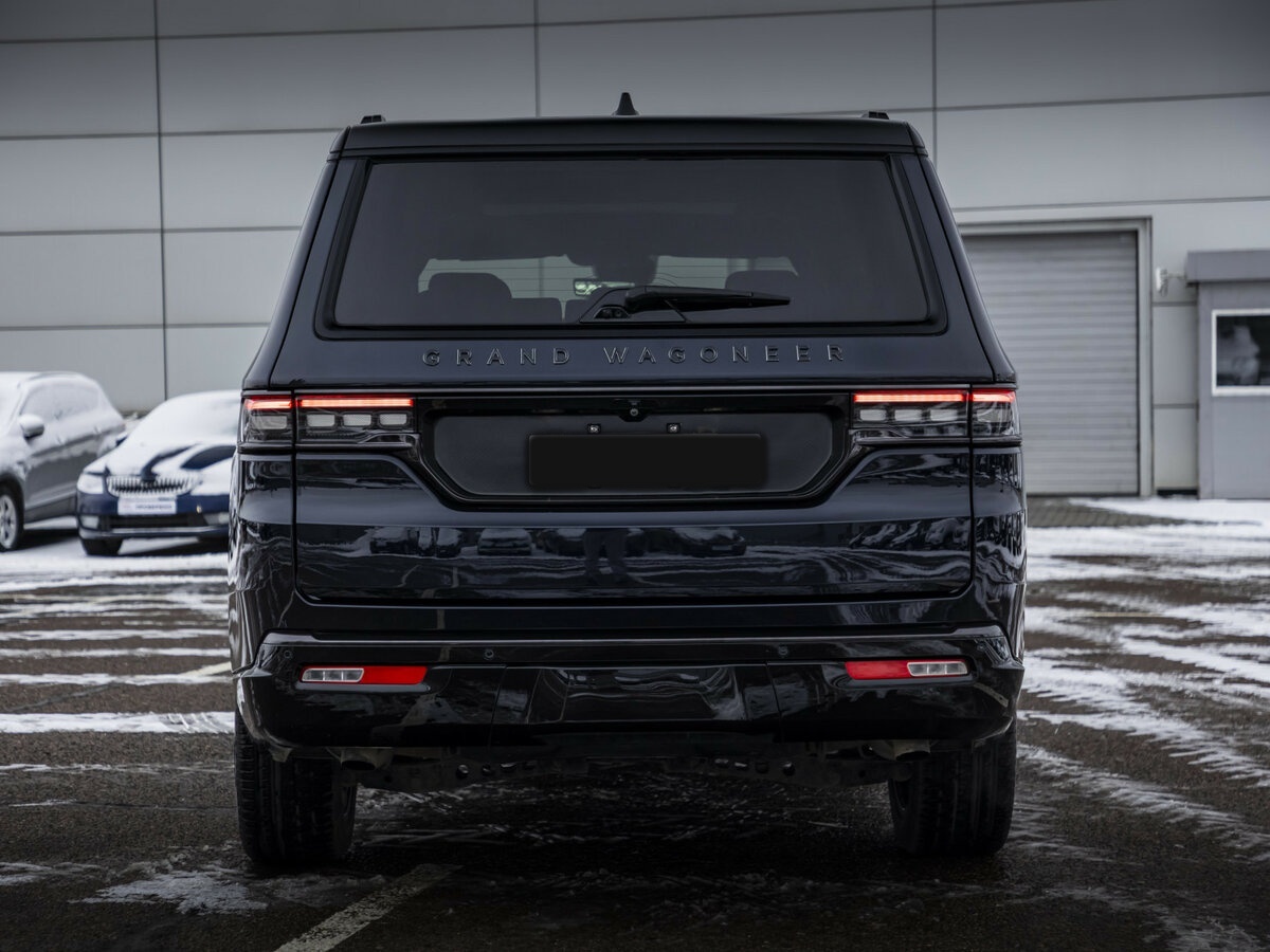 Jeep Wagoneer с пробегом — 2024 год. Фото: #5