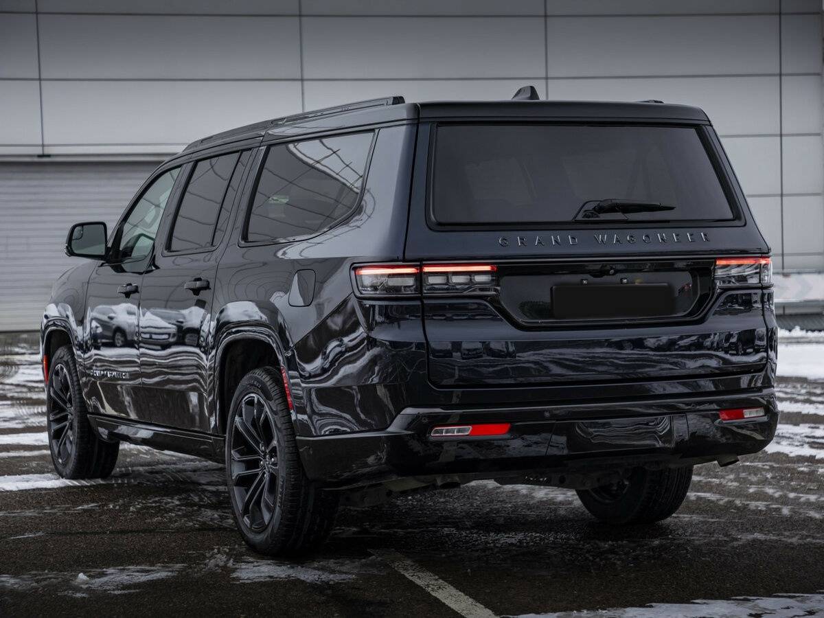 Jeep Wagoneer с пробегом — 2024 год. Фото: #6