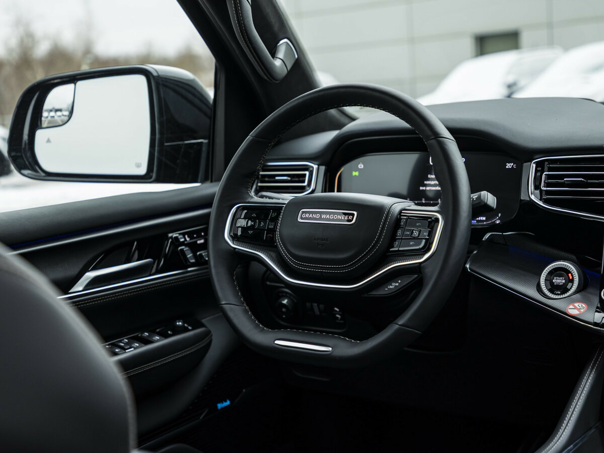Jeep Wagoneer с пробегом — 2024 год. Фото: #11