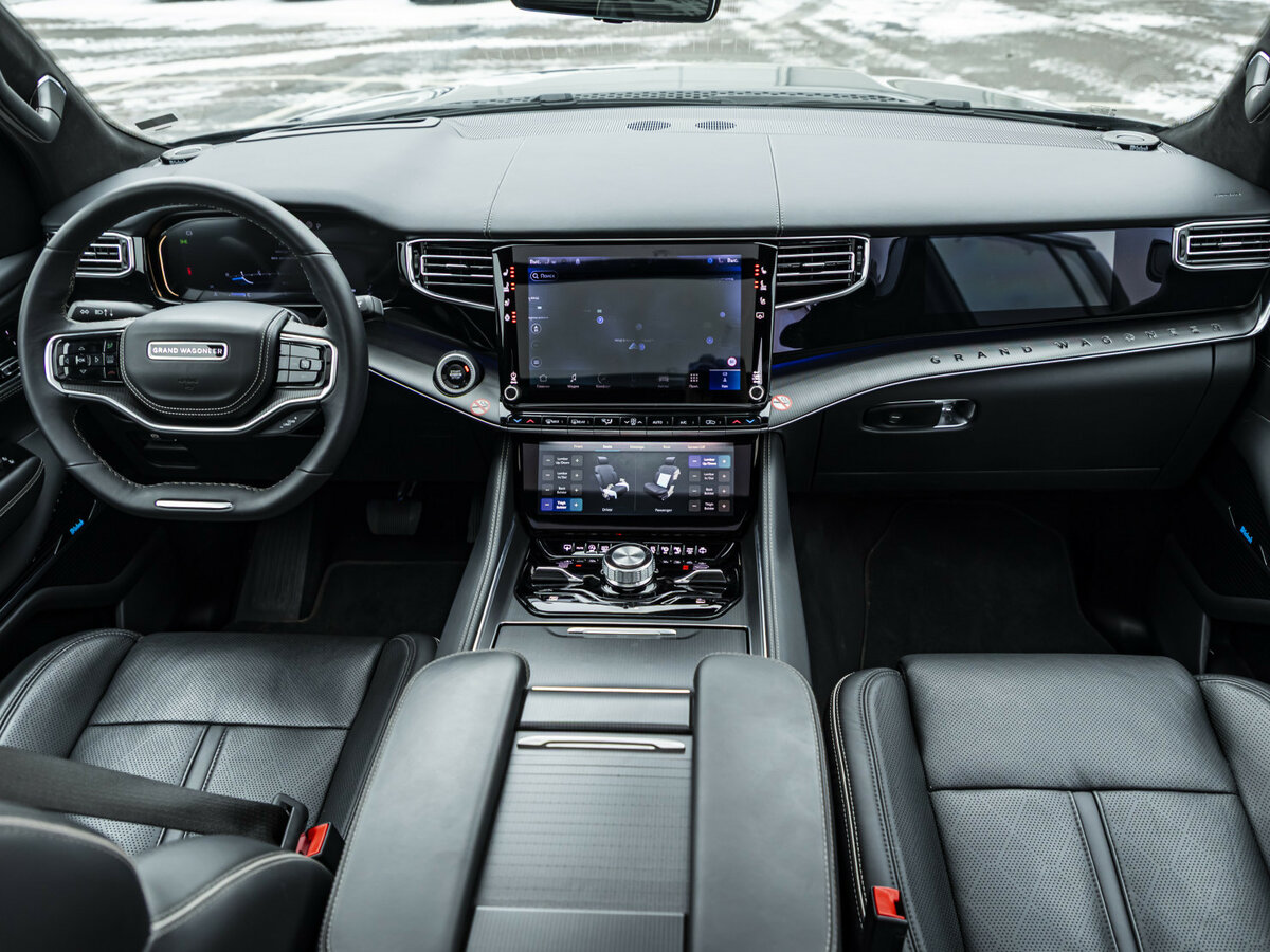 Jeep Wagoneer с пробегом — 2024 год. Фото: #14