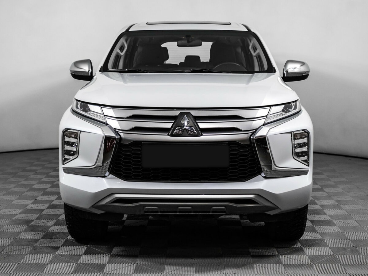 Mitsubishi Montero Sport с пробегом — 2021 год. Фото: #1
