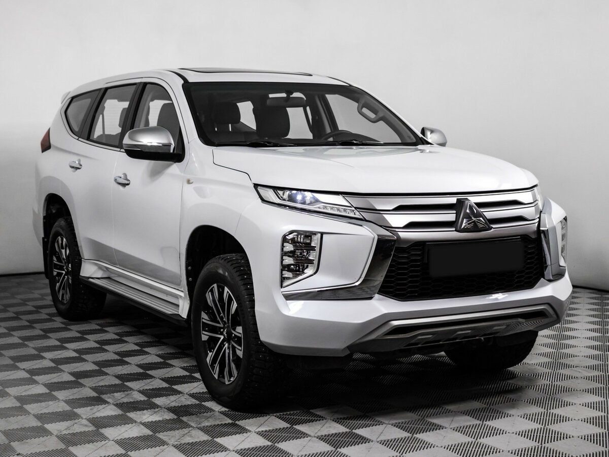 Mitsubishi Montero Sport с пробегом — 2021 год. Фото: #2