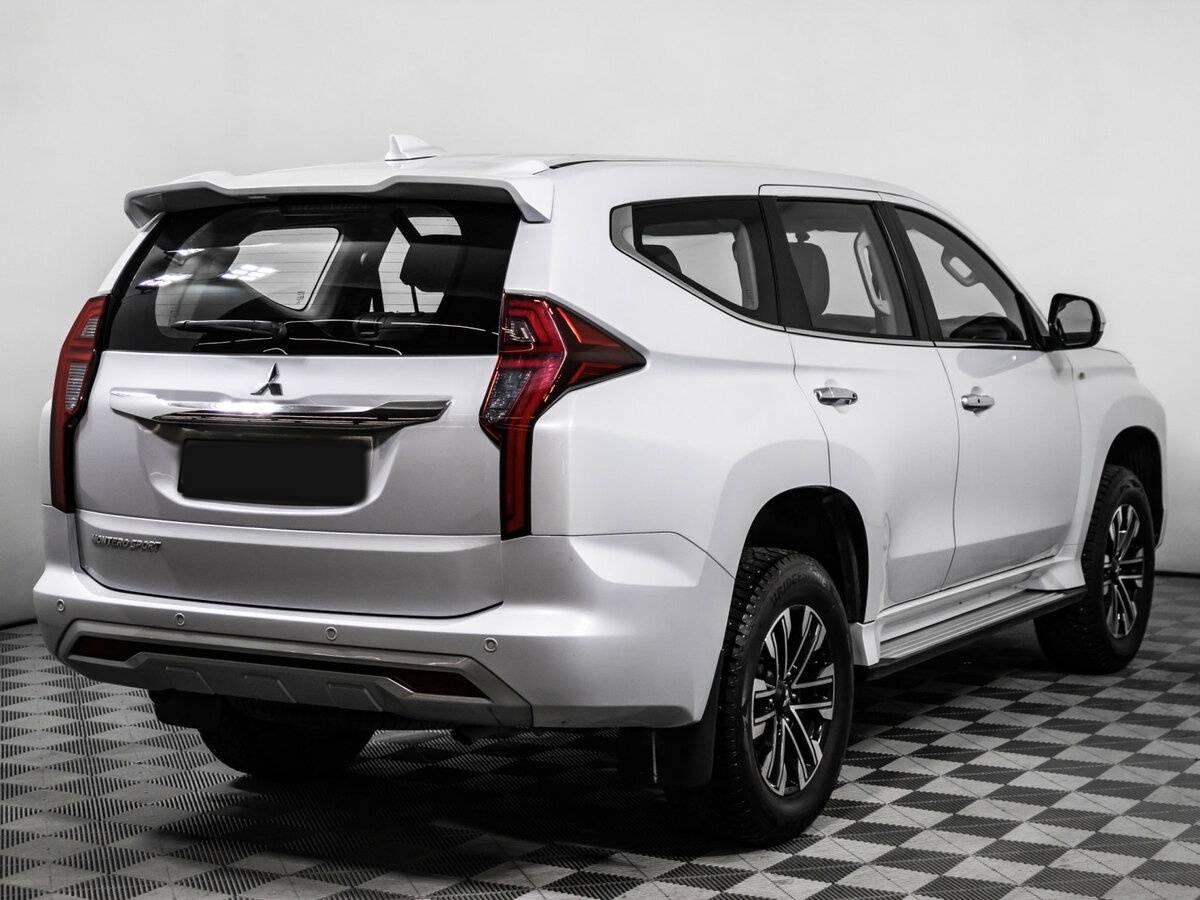 Mitsubishi Montero Sport с пробегом — 2021 год. Фото: #3