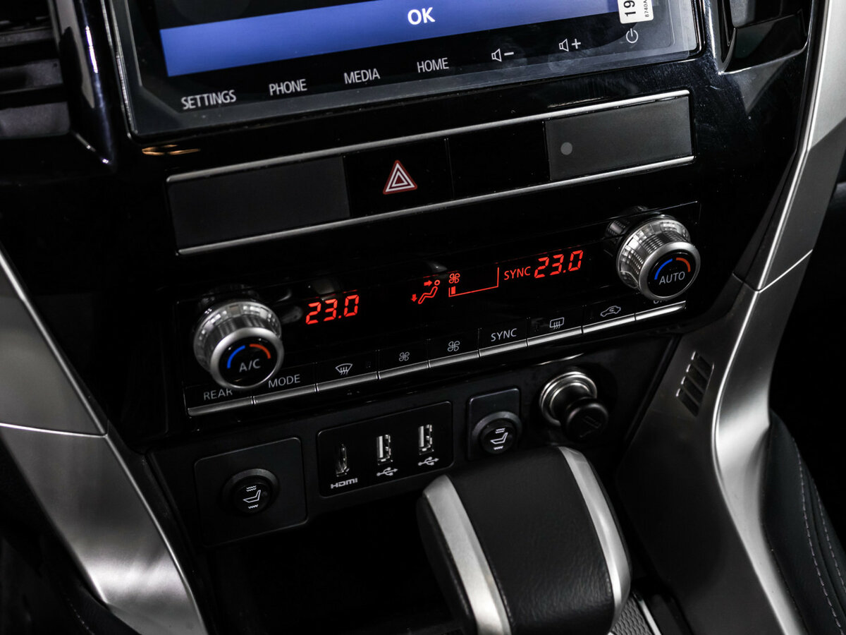 Mitsubishi Montero Sport с пробегом — 2021 год. Фото: #17