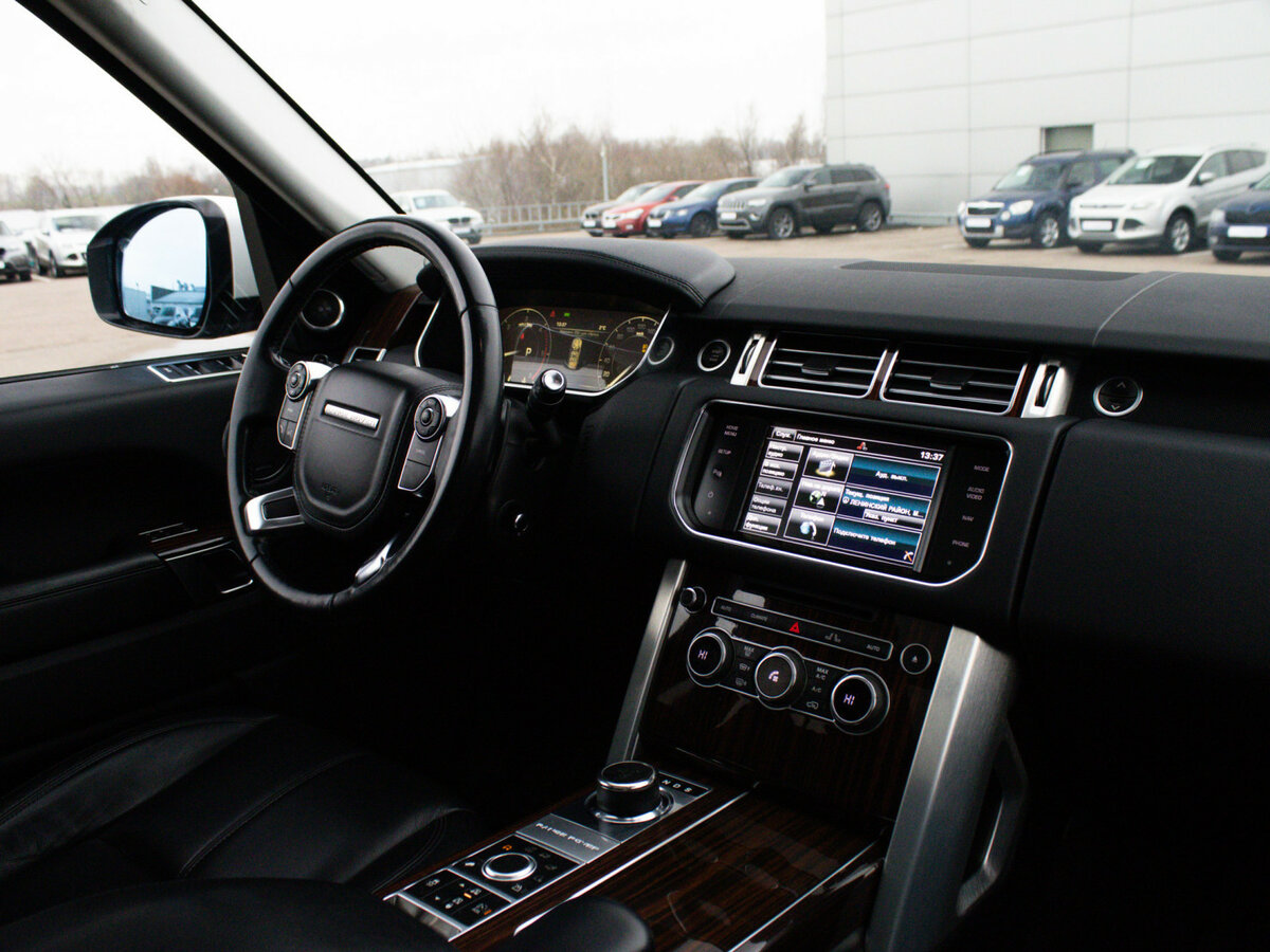 Land Rover Range Rover с пробегом — 2014 год. Фото: #8