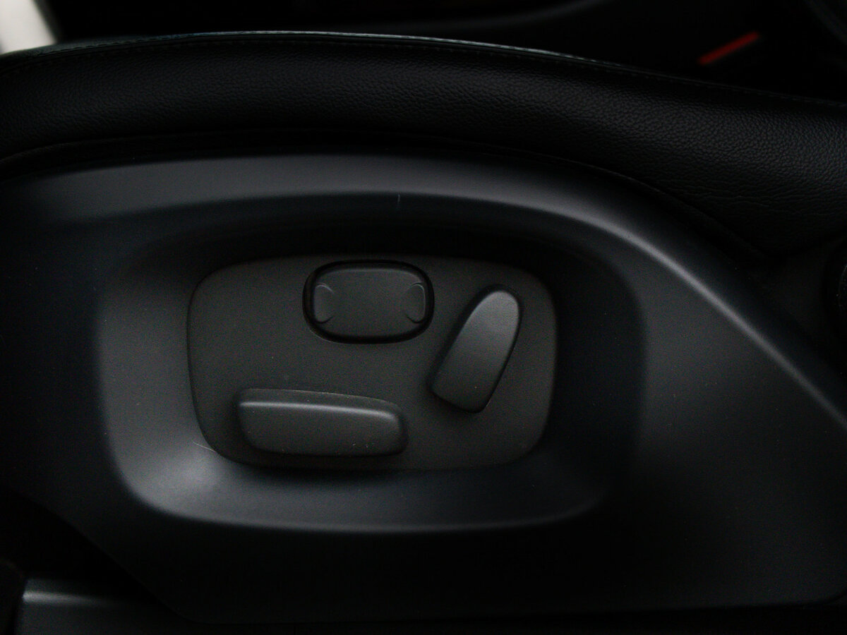 Land Rover Range Rover с пробегом — 2014 год. Фото: #17