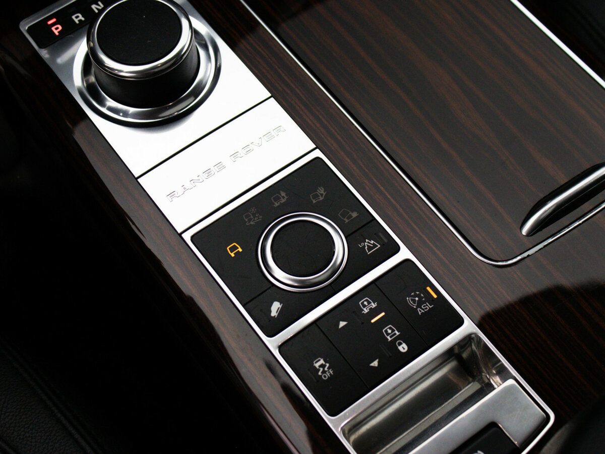 Land Rover Range Rover с пробегом — 2014 год. Фото: #18