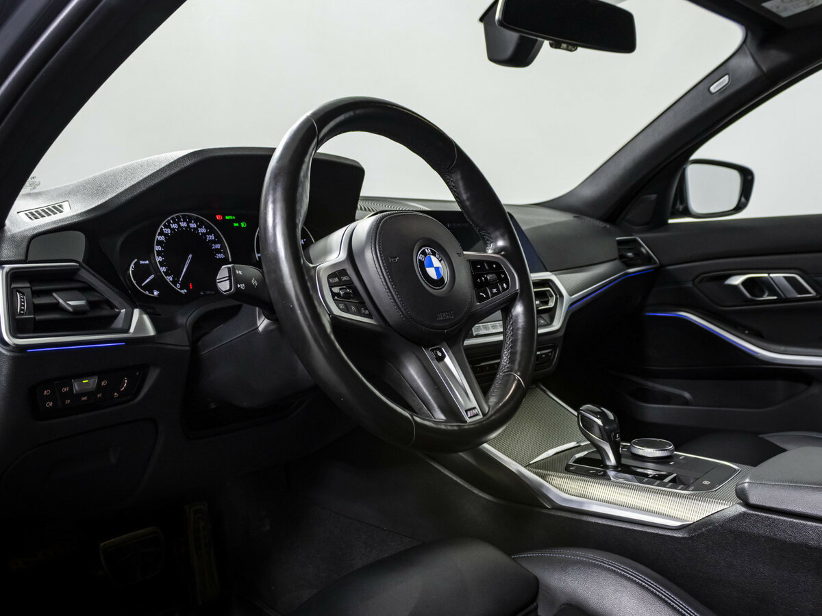 BMW 3 серии с пробегом — 2019 год. Фото: #10