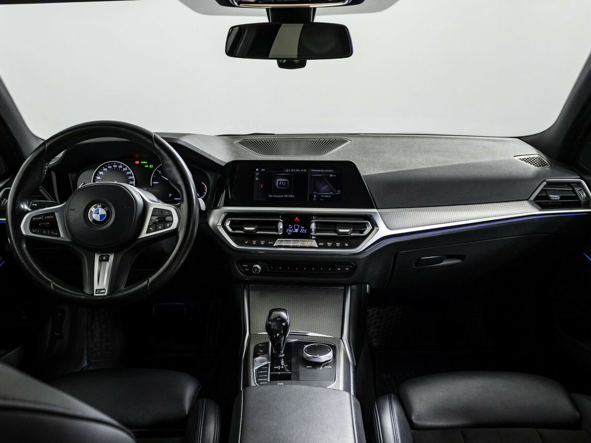 BMW 3 серии с пробегом — 2019 год. Фото: #12