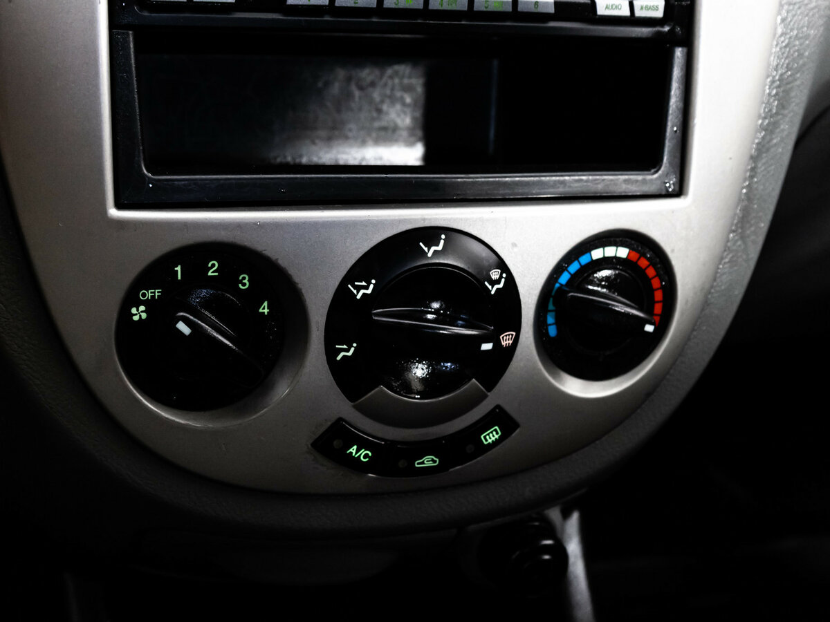 Chevrolet Lacetti с пробегом — 2011 год. Фото: #10