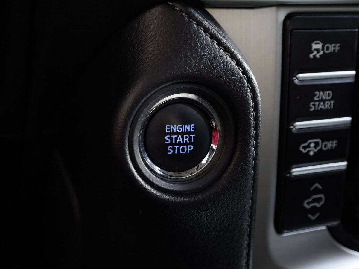 Toyota Land Cruiser Prado с пробегом — 2018 год. Фото: #15