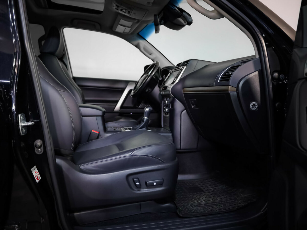 Toyota Land Cruiser Prado с пробегом — 2018 год. Фото: #27
