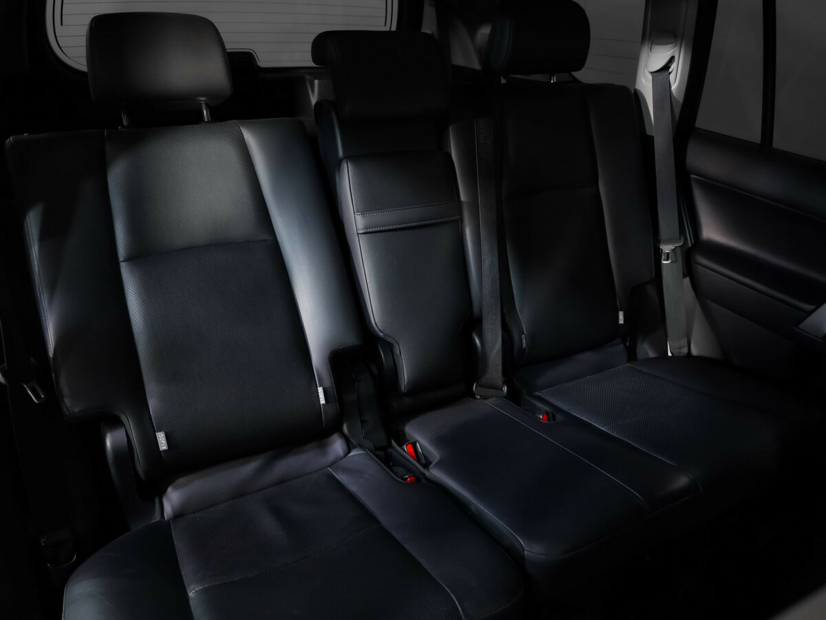 Toyota Land Cruiser Prado с пробегом — 2018 год. Фото: #28