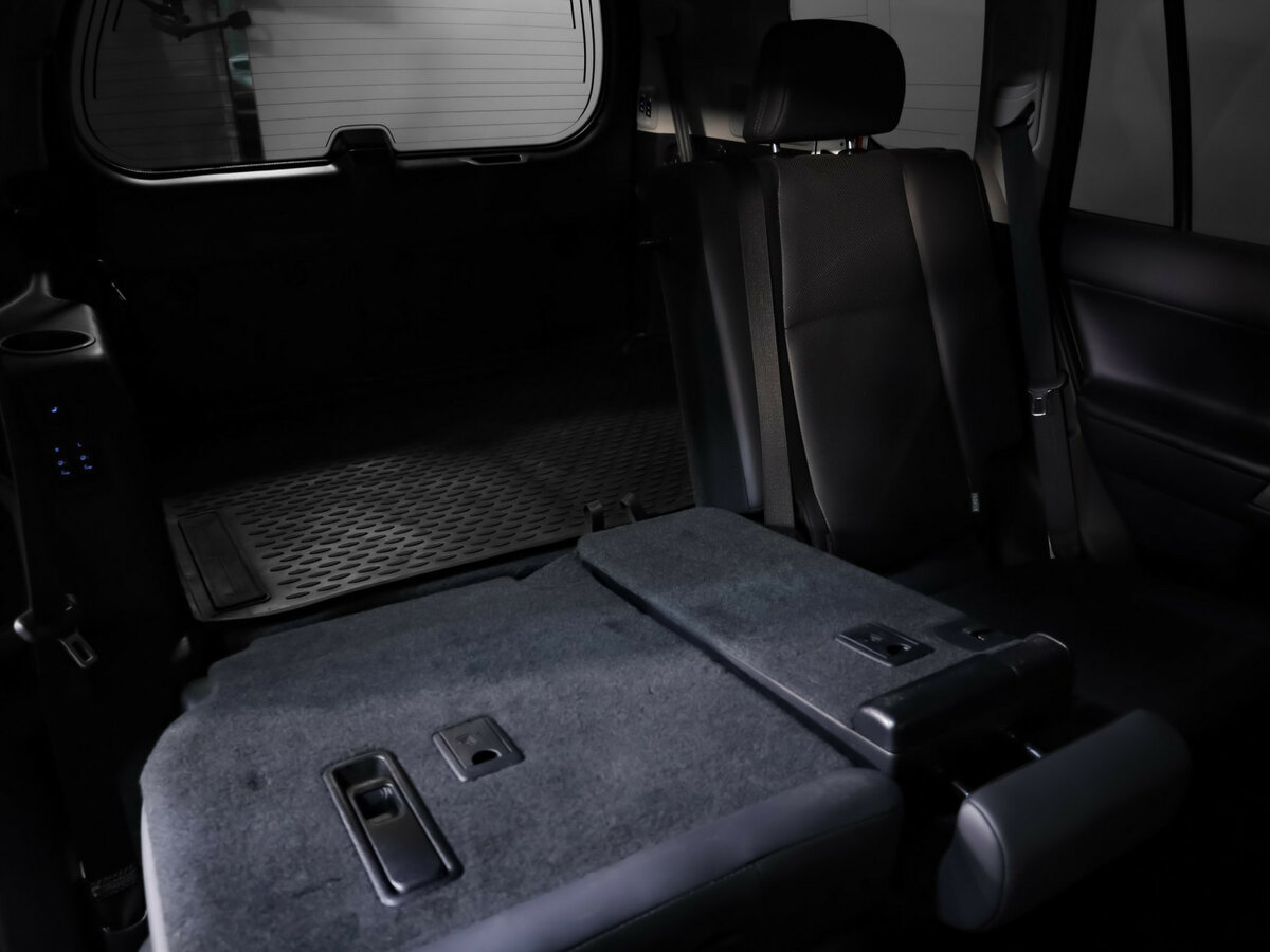 Toyota Land Cruiser Prado с пробегом — 2018 год. Фото: #31