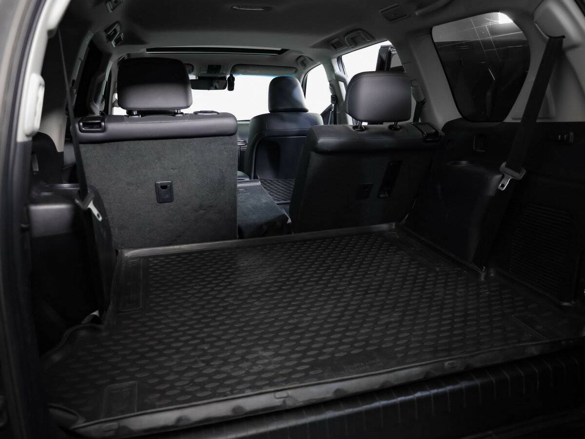 Toyota Land Cruiser Prado с пробегом — 2018 год. Фото: #32