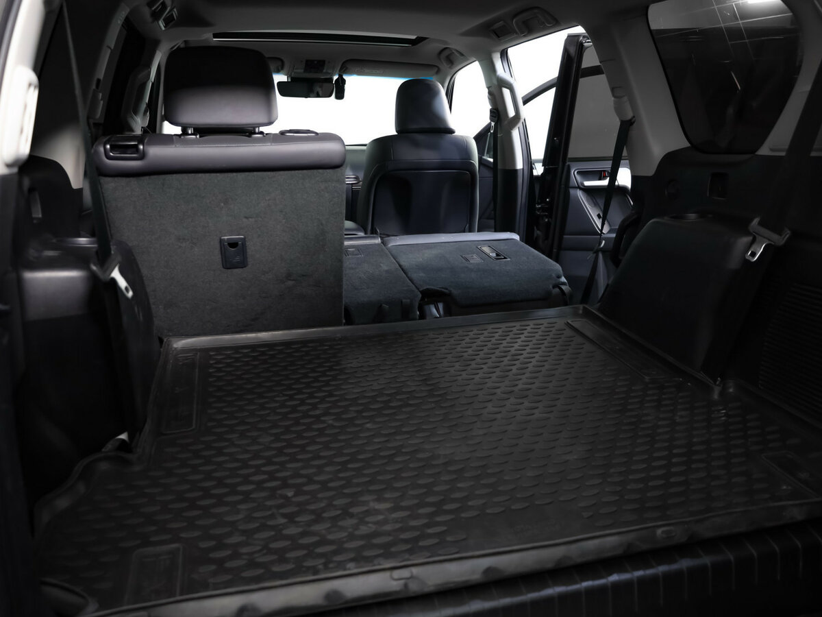 Toyota Land Cruiser Prado с пробегом — 2018 год. Фото: #33