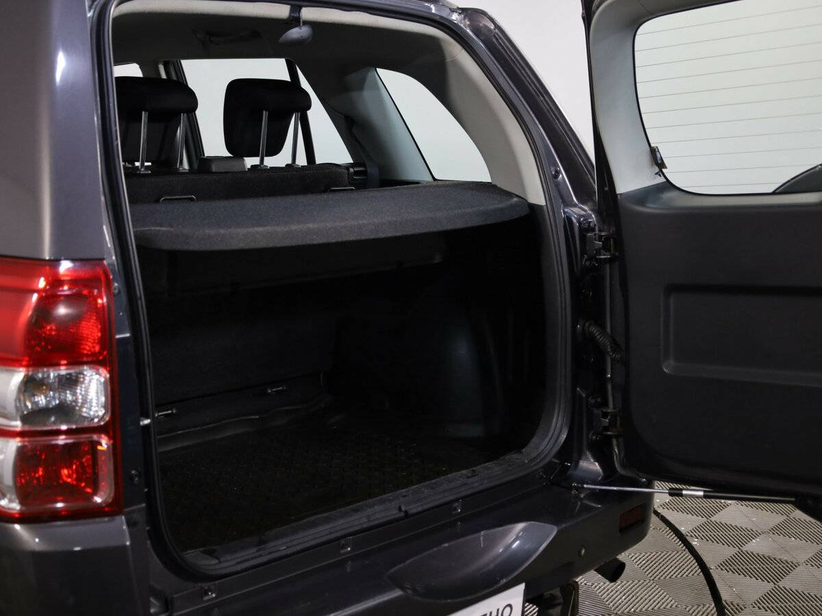 Suzuki Grand Vitara с пробегом — 2011 год. Фото: #16