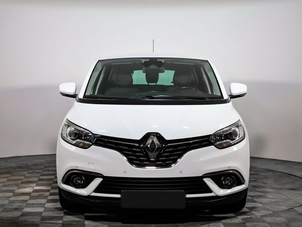 Renault Scenic с пробегом — 2018 год. Фото: #1