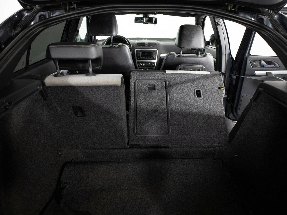 Skoda Octavia RS с пробегом — 2011 год. Фото: #16