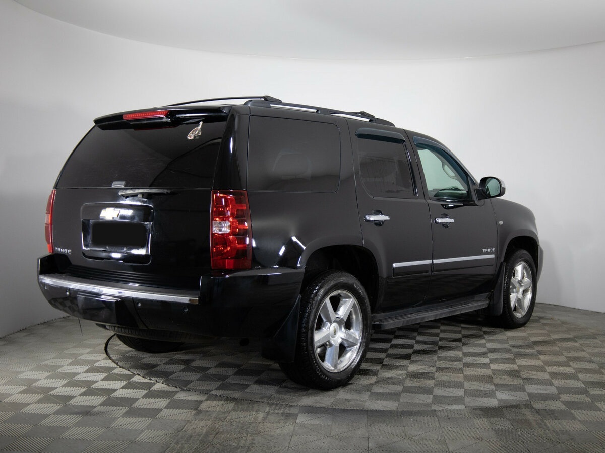 Chevrolet Tahoe с пробегом — 2012 год. Фото: #4