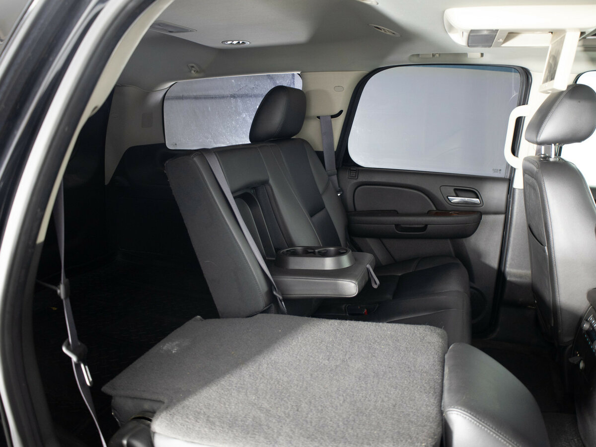 Chevrolet Tahoe с пробегом — 2012 год. Фото: #18