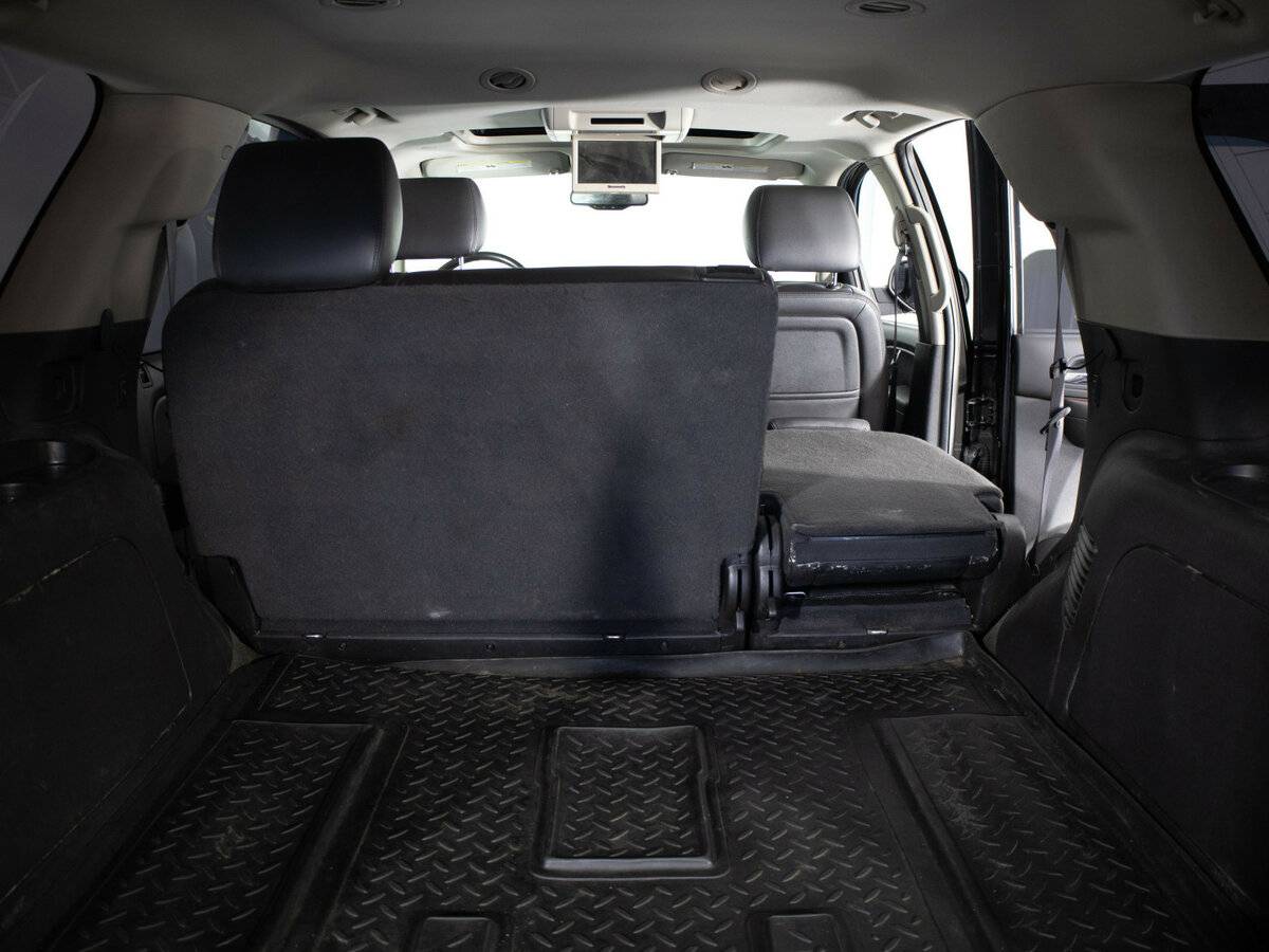 Chevrolet Tahoe с пробегом — 2012 год. Фото: #20