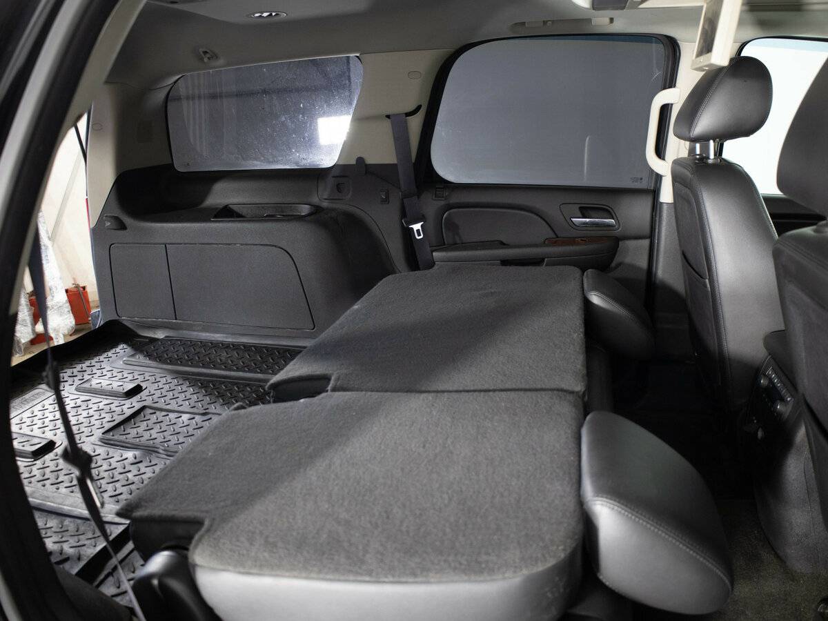 Chevrolet Tahoe с пробегом — 2012 год. Фото: #22