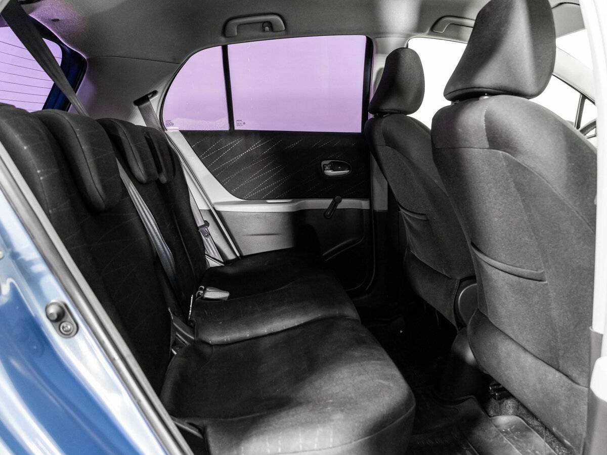 Toyota Yaris с пробегом — 2007 год. Фото: #17