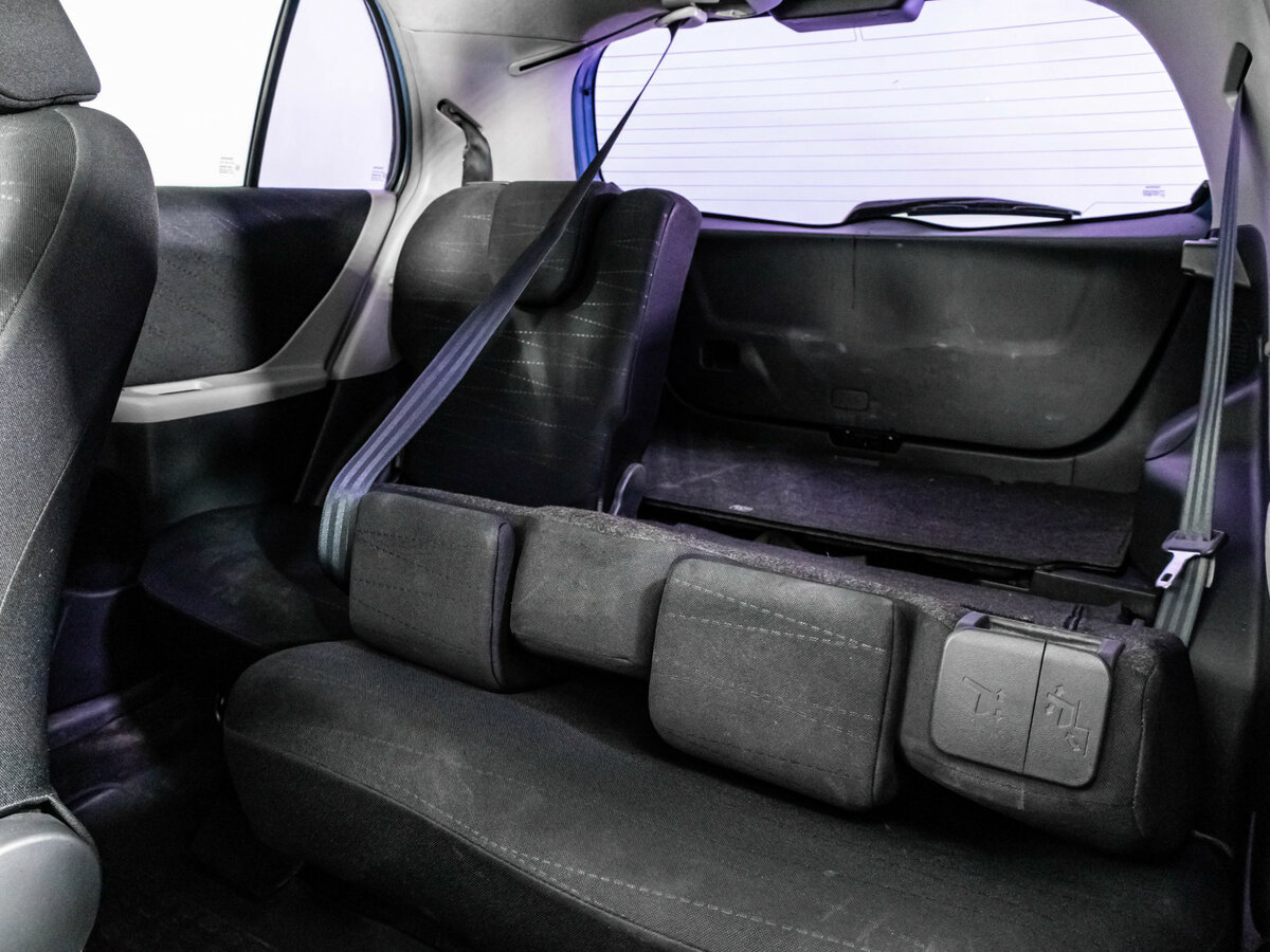 Toyota Yaris с пробегом — 2007 год. Фото: #19