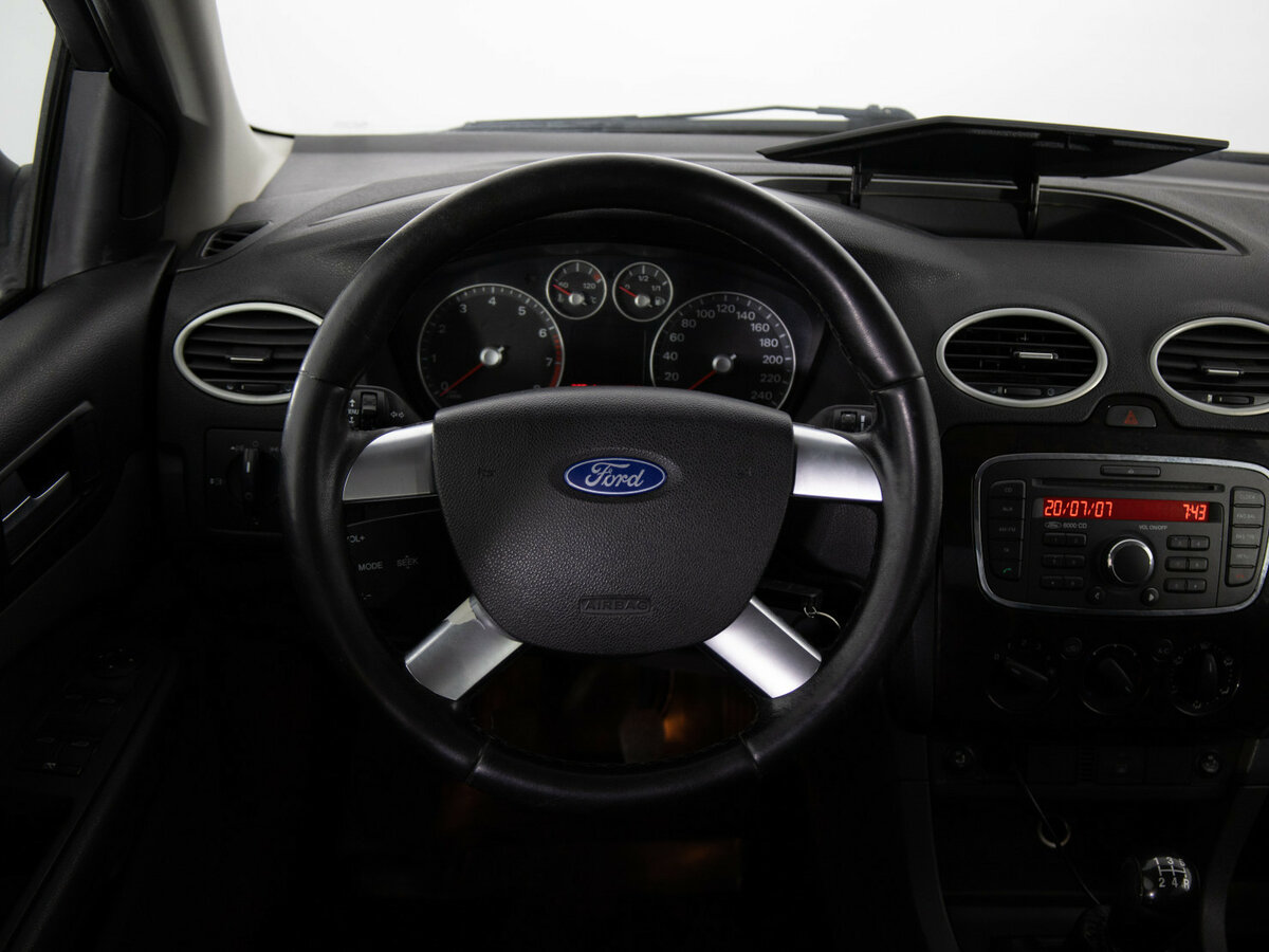 Ford Focus с пробегом — 2007 год. Фото: #5