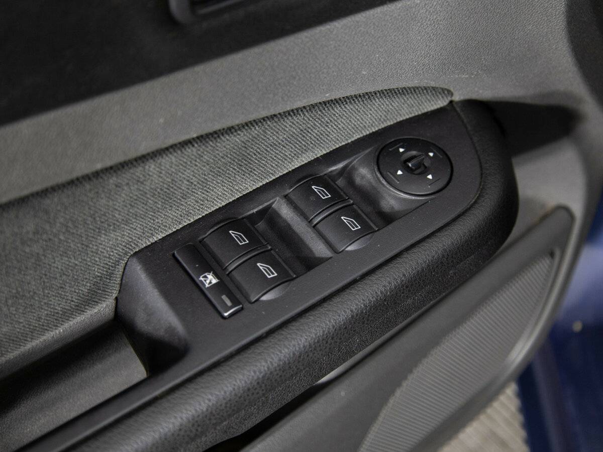 Ford Focus с пробегом — 2007 год. Фото: #13