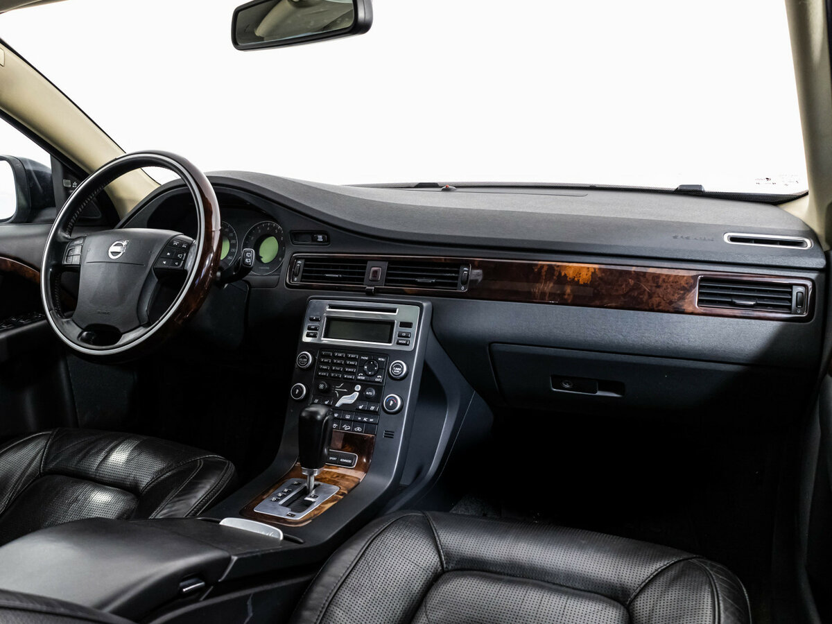 Volvo XC70 с пробегом — 2007 год. Фото: #6