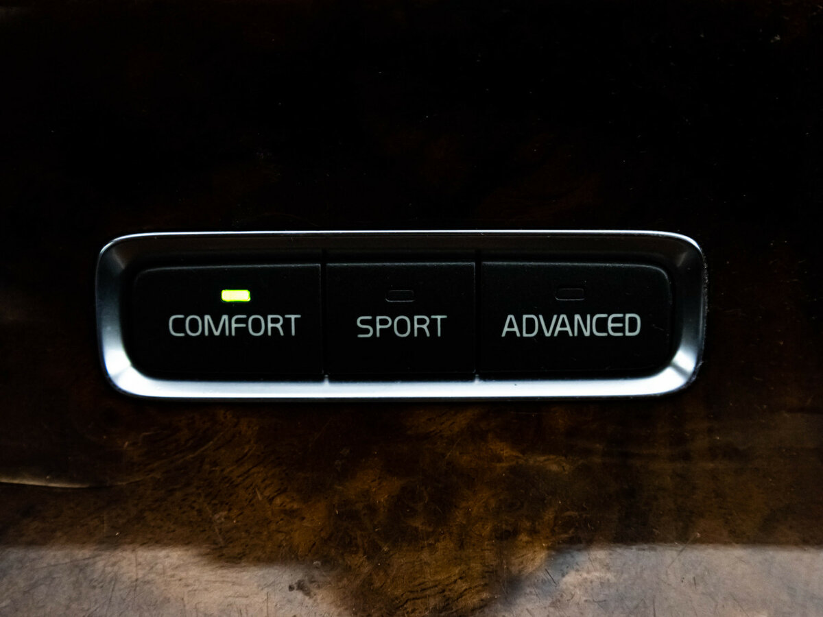 Volvo XC70 с пробегом — 2007 год. Фото: #11